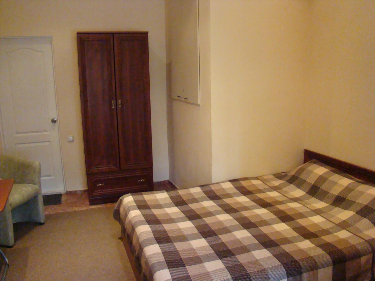 Mini-Hotel In Odessa Yard Eksteriør bilde